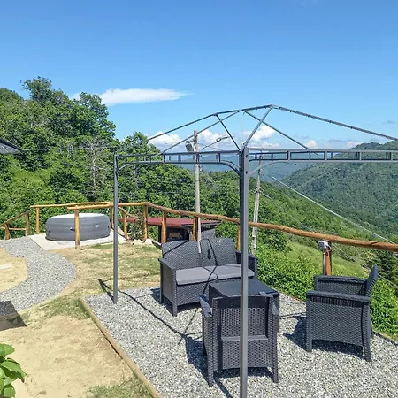 1 Bedroom Stunning In Holiday home *