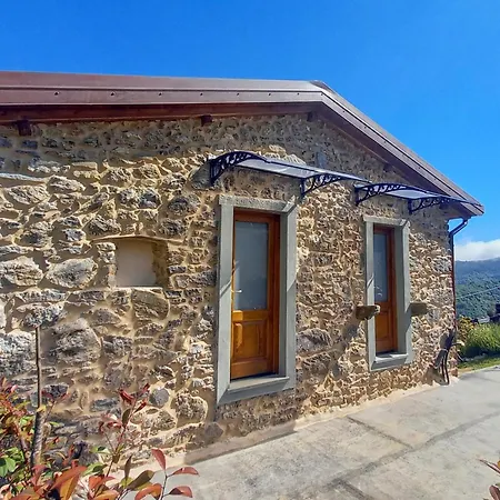 1 Bedroom Stunning In Holiday home Palagnana